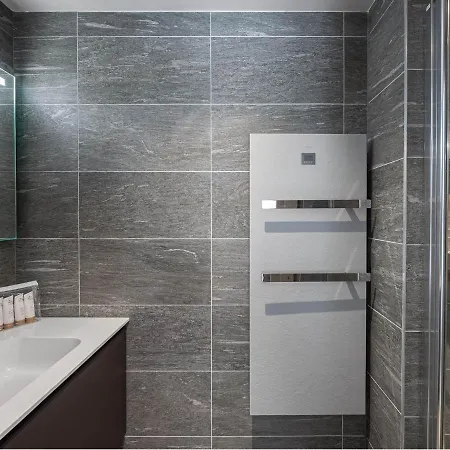 A Rochebrune Avec Piscine, Sauna Et Proximite Centre - Fr-1-569-29 Apartamento Megève